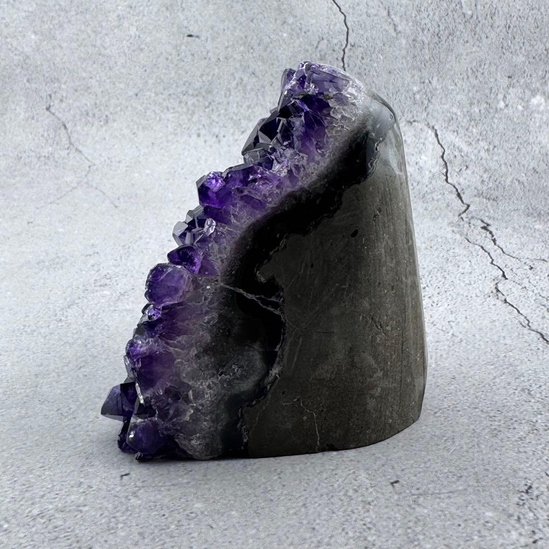 G-184高品質アメジスト クラスター ドーム　ウルグアイ産 高濃度 天然石