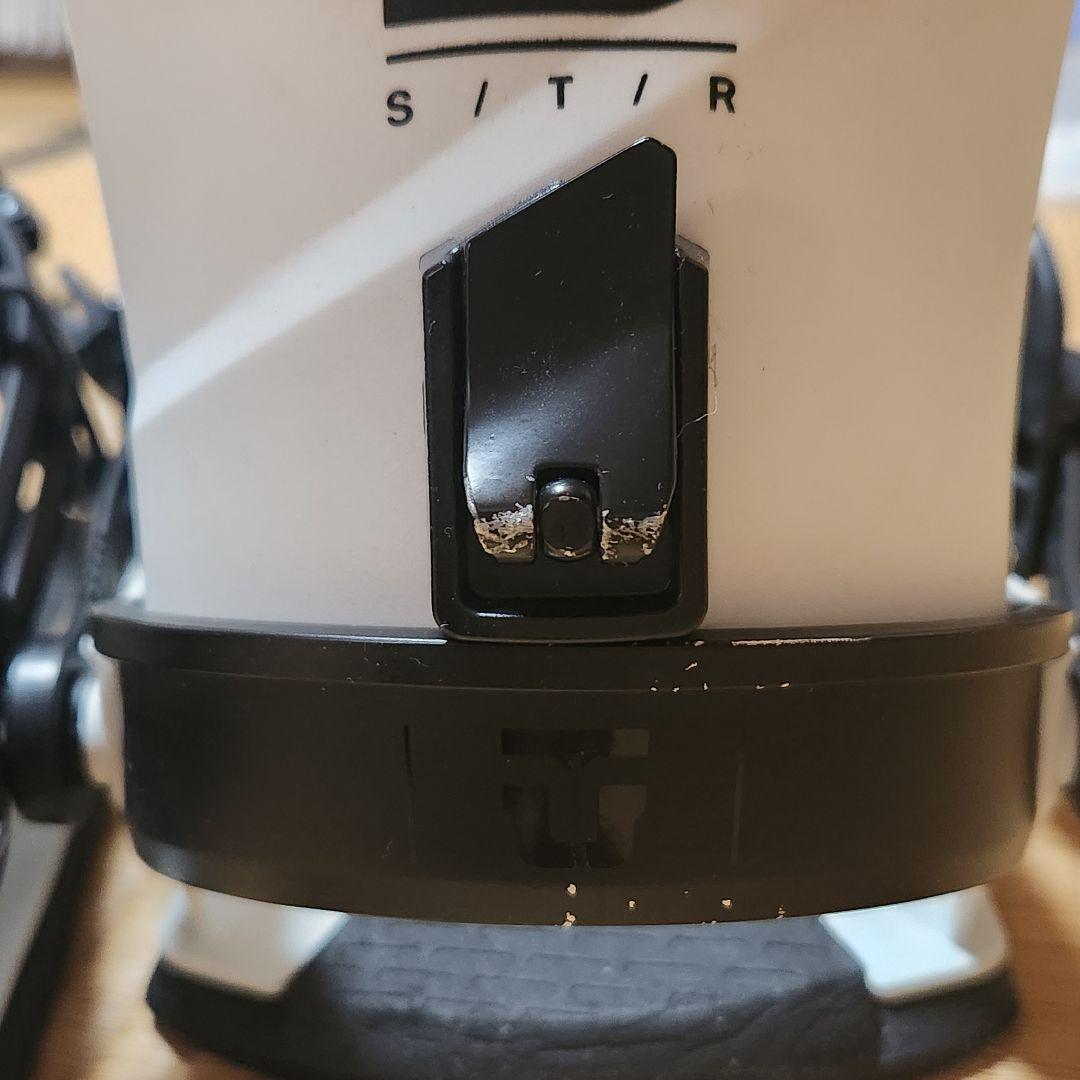 UNION スノーボードビンディング ホワイト/ブラック　〈メンズ〉