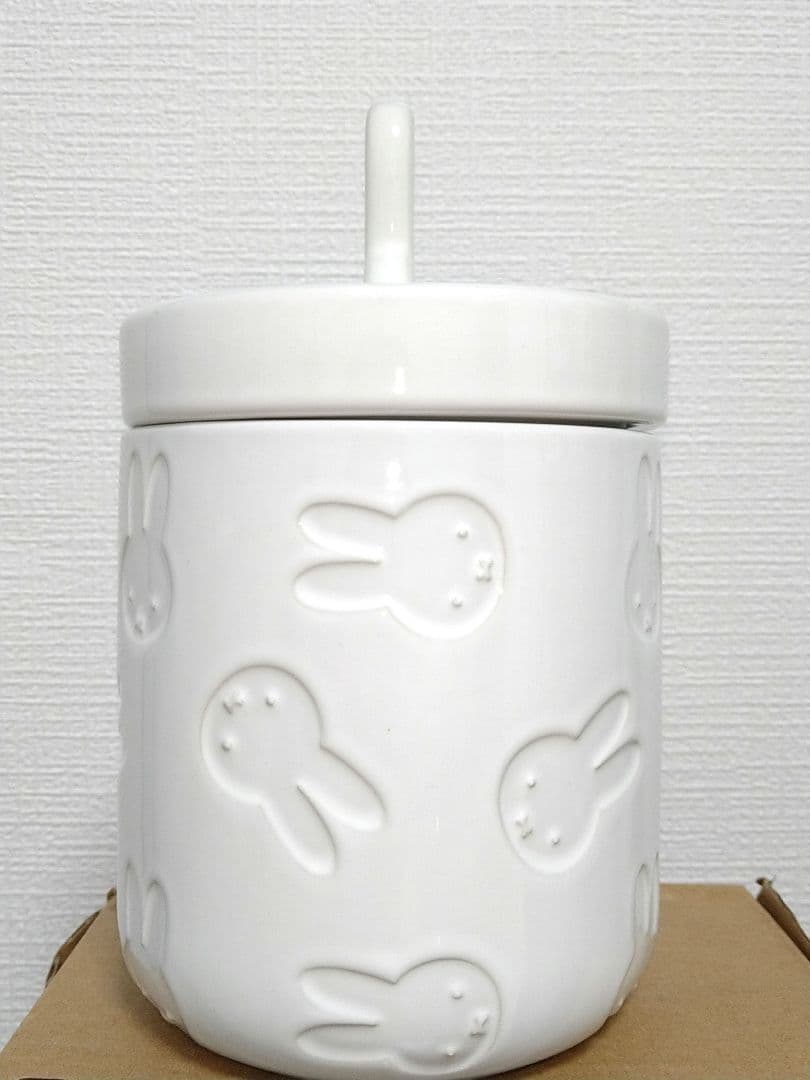 日本未販売　ミッフィ陶器WHITE　耳付きジャー　陶器製　新品