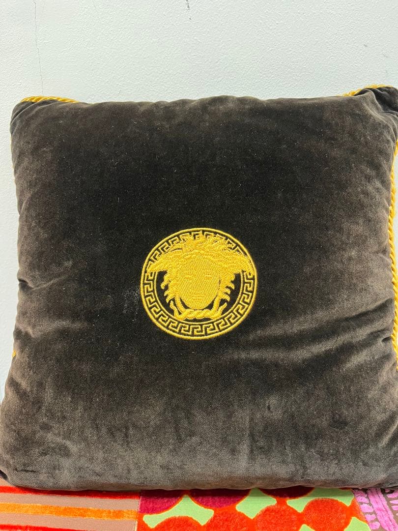 Versace（ヴェルサーチ）クッション