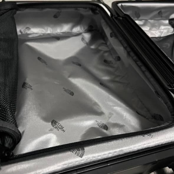 ✨超レア✨ノースフェイス THE NORTH FACE キャリーケース 旅行 黒