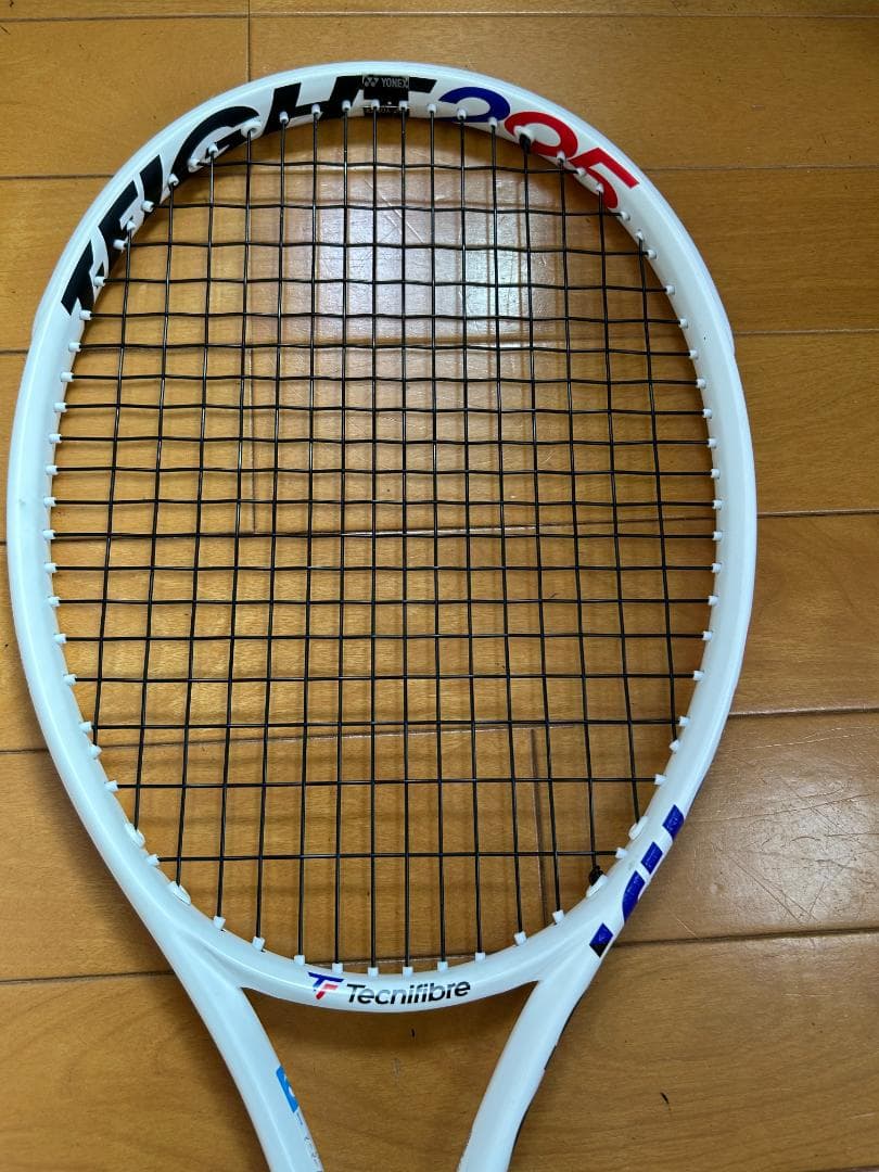 テクニファイバー T-Fight 295 テニスラケット　G2