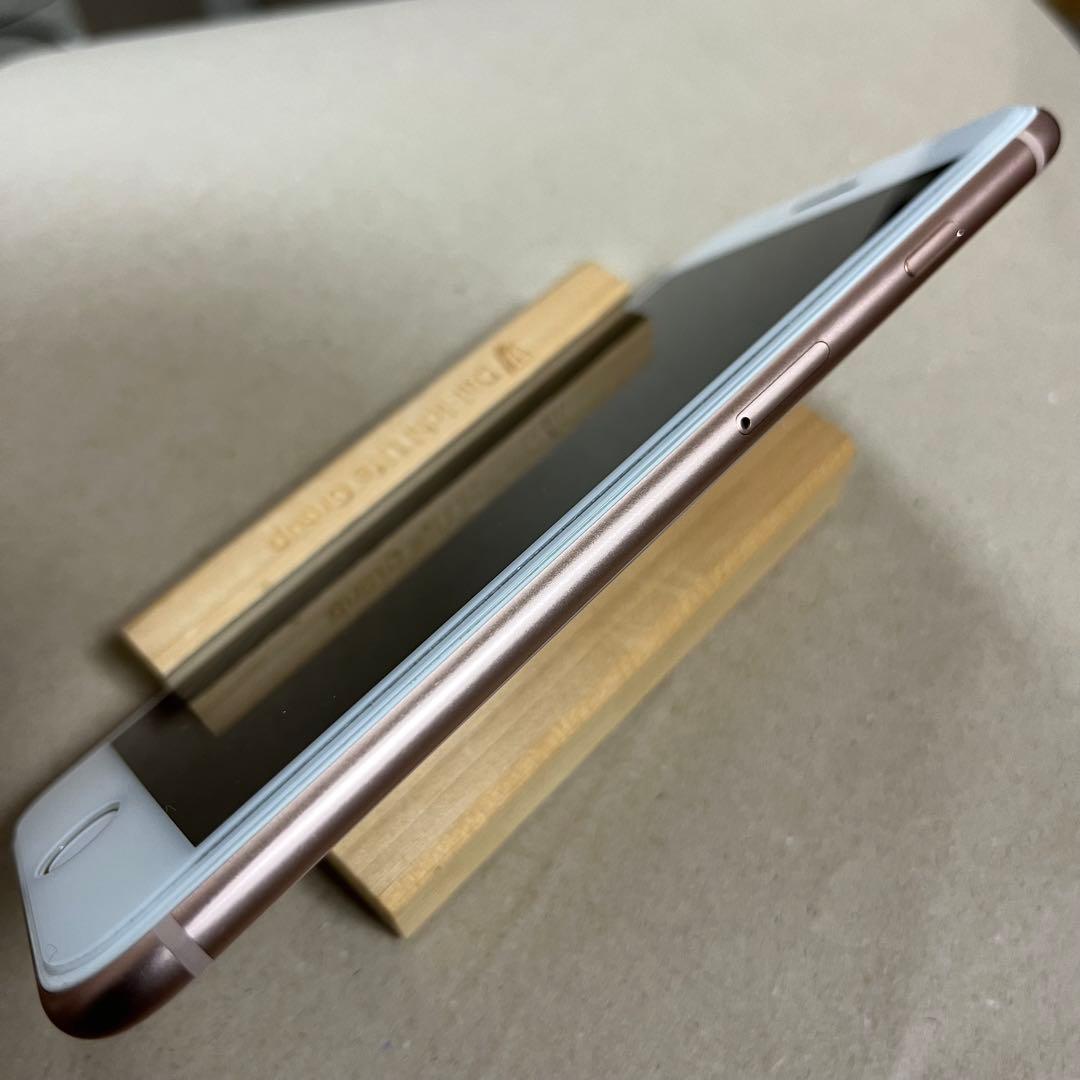 iPhone 8 Plus ゴールド256GB SIMロック解除済み