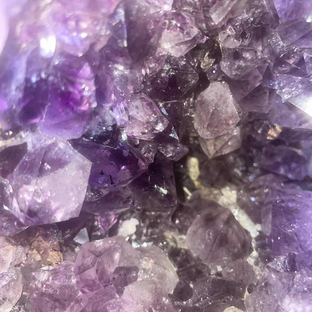 ⭐︎ウルグアイ産アメジストドーム　カコクセナイト　カルサイト共生