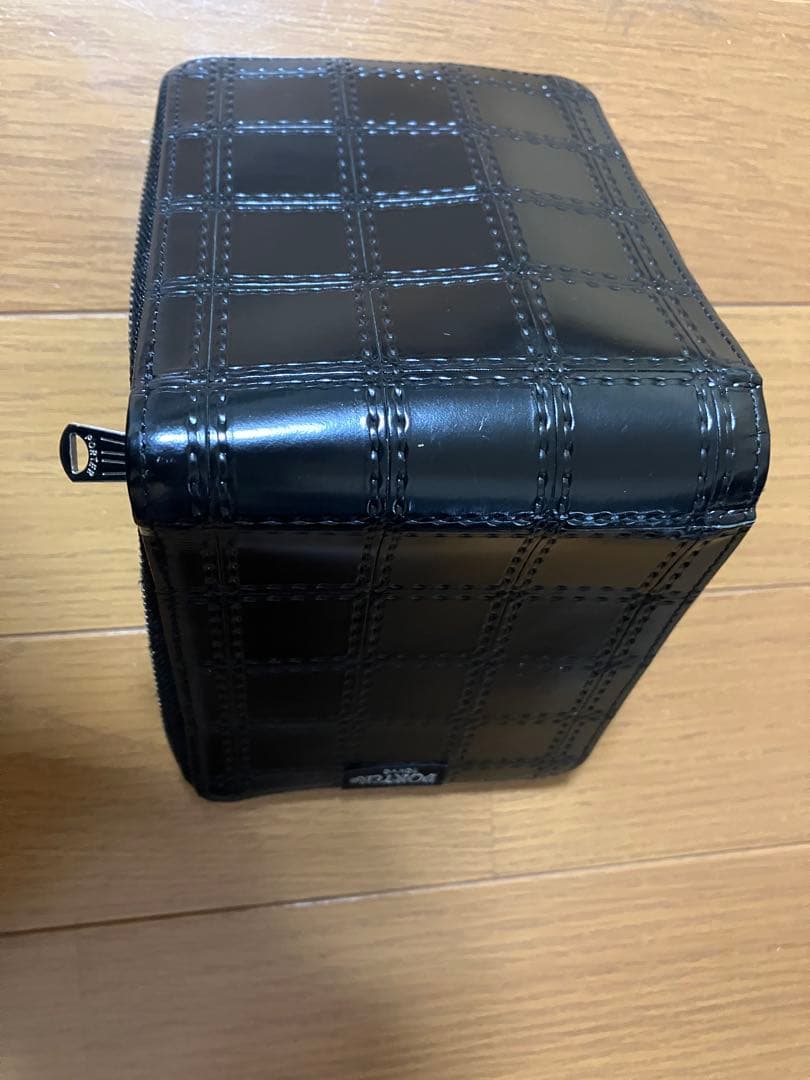 B印　YOSHIDA レザー　二つ折り　ラウンド　財布