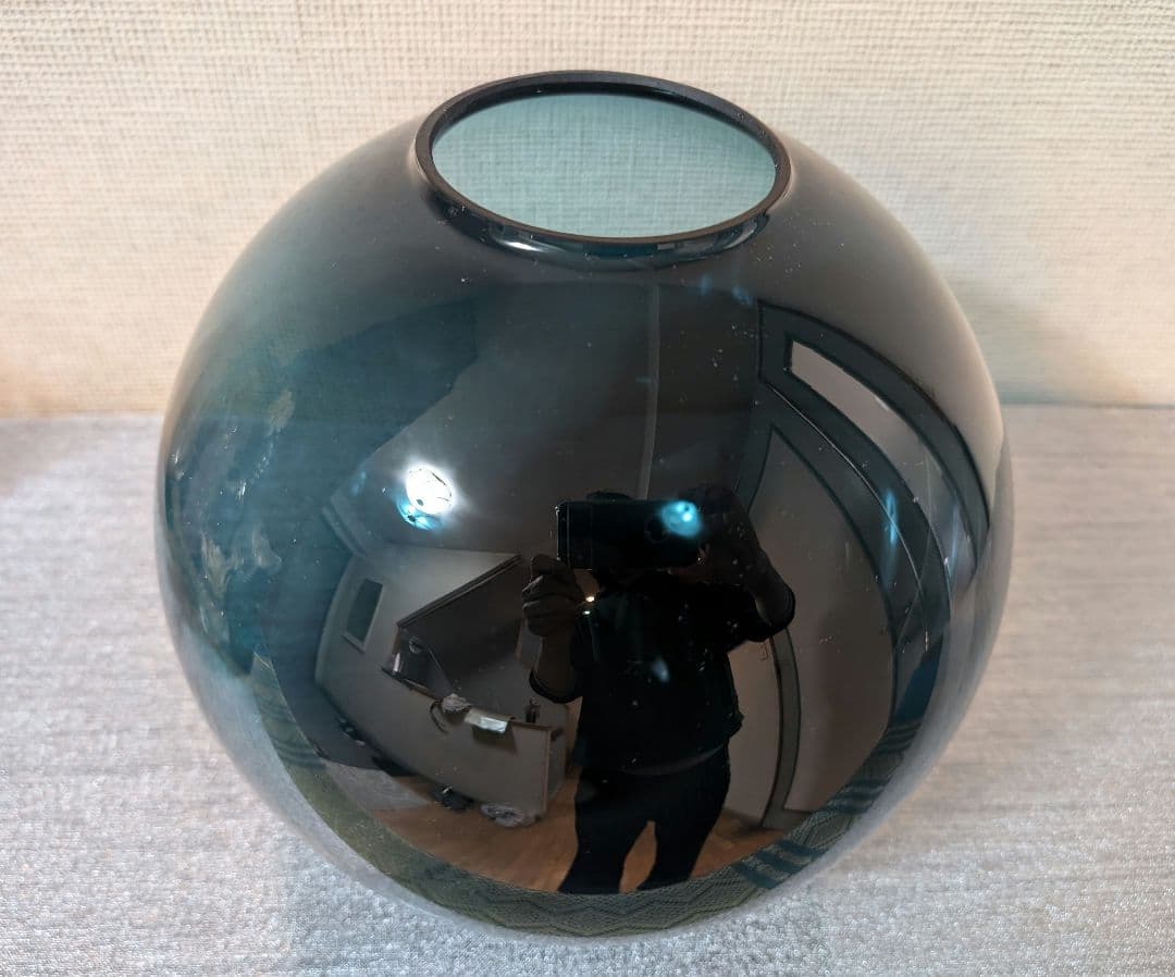 スガハラグラス　ネイビーボール型花器