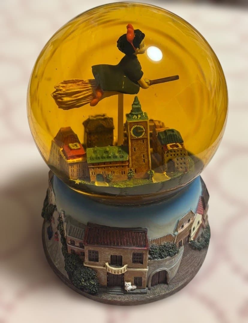 魔女の宅急便　スノードーム　どんぐり共和国