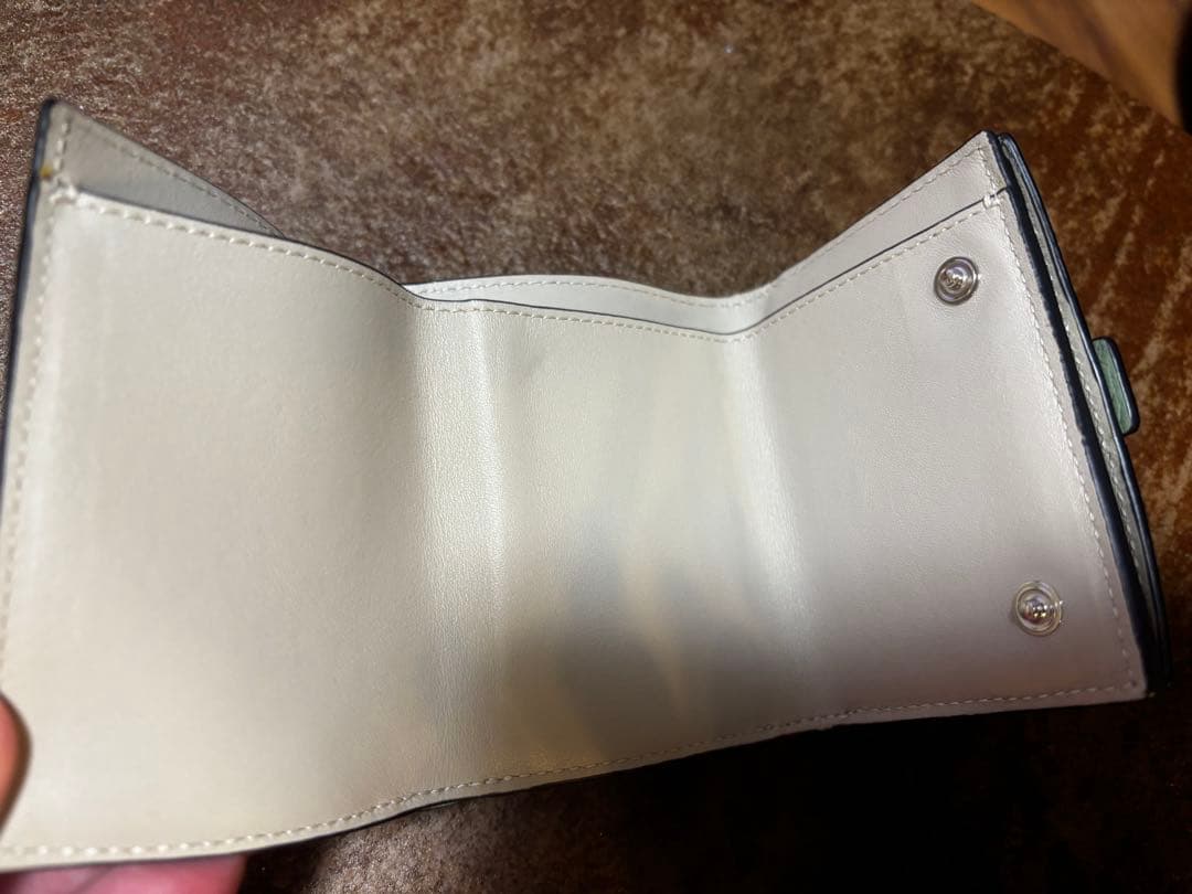 【ほぼ新品】ロエベ 三つ折り財布 トライフォールド ウォレット