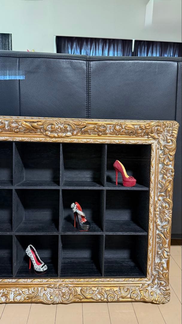 ◆IDEA購入、クラッシック飾り棚 コレクション棚/ゴールドフレーム /サロン◆