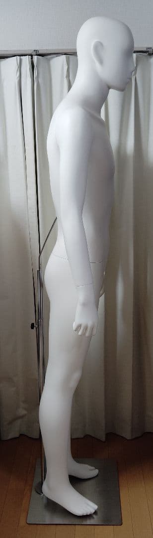 ディスプレイ用紳士マネキン　腰受け　メンズ　直立　FRP　衣装展示　店舗　手作り