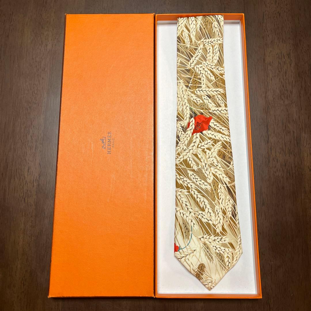 極美品　エルメス　ネクタイ　白ベージュ・赤　花柄　ボタニカル　総柄　結婚式