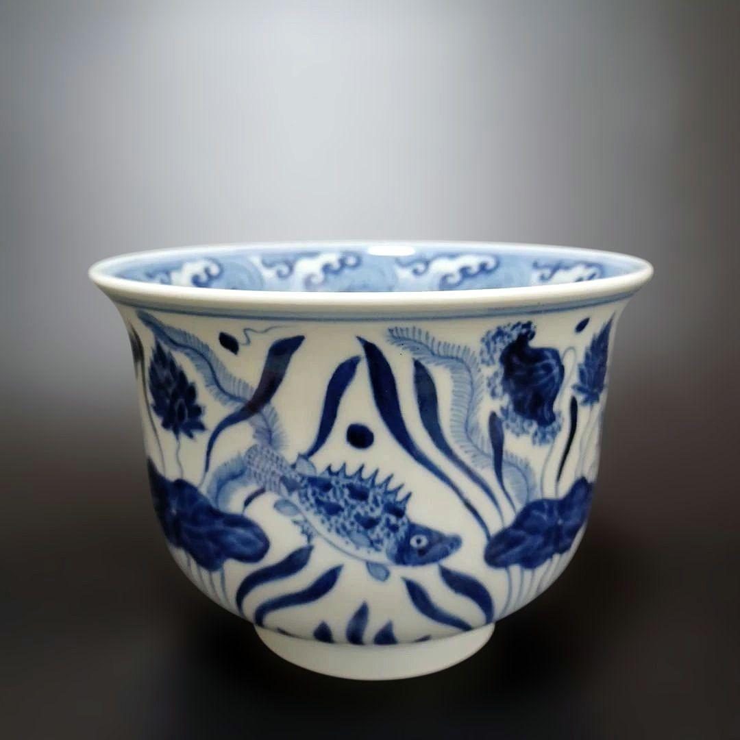 明　染付け魚藻文鉢　中国古美術