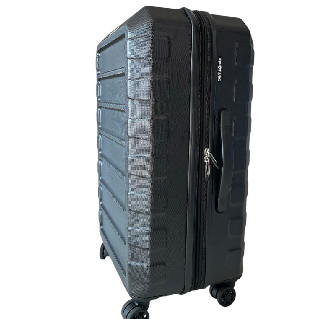 【美品一回のみ使用】サムソナイト　キャリーケース　黒　海外限定モデル　軽量　高級
