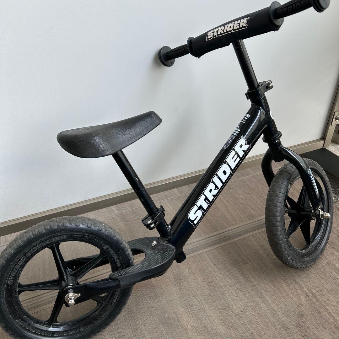 STRIDER バランスバイク ブラック 収納バッグ付き