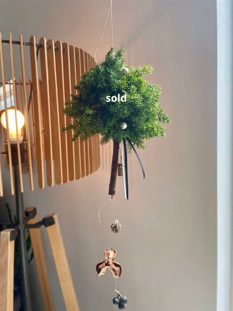 ミニツリーのフライングリース　（プリザーブド）