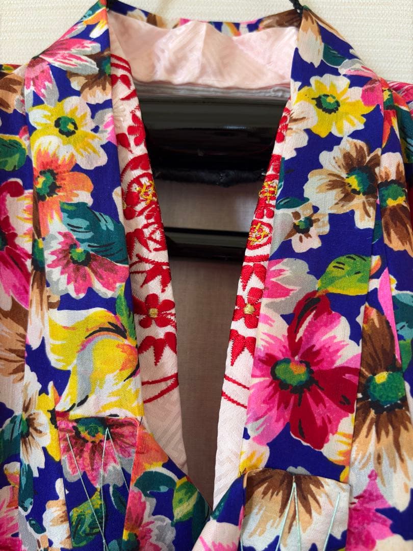 アンティーク　錦紗　子供着物　身丈92センチ　薔薇　ブルーベース