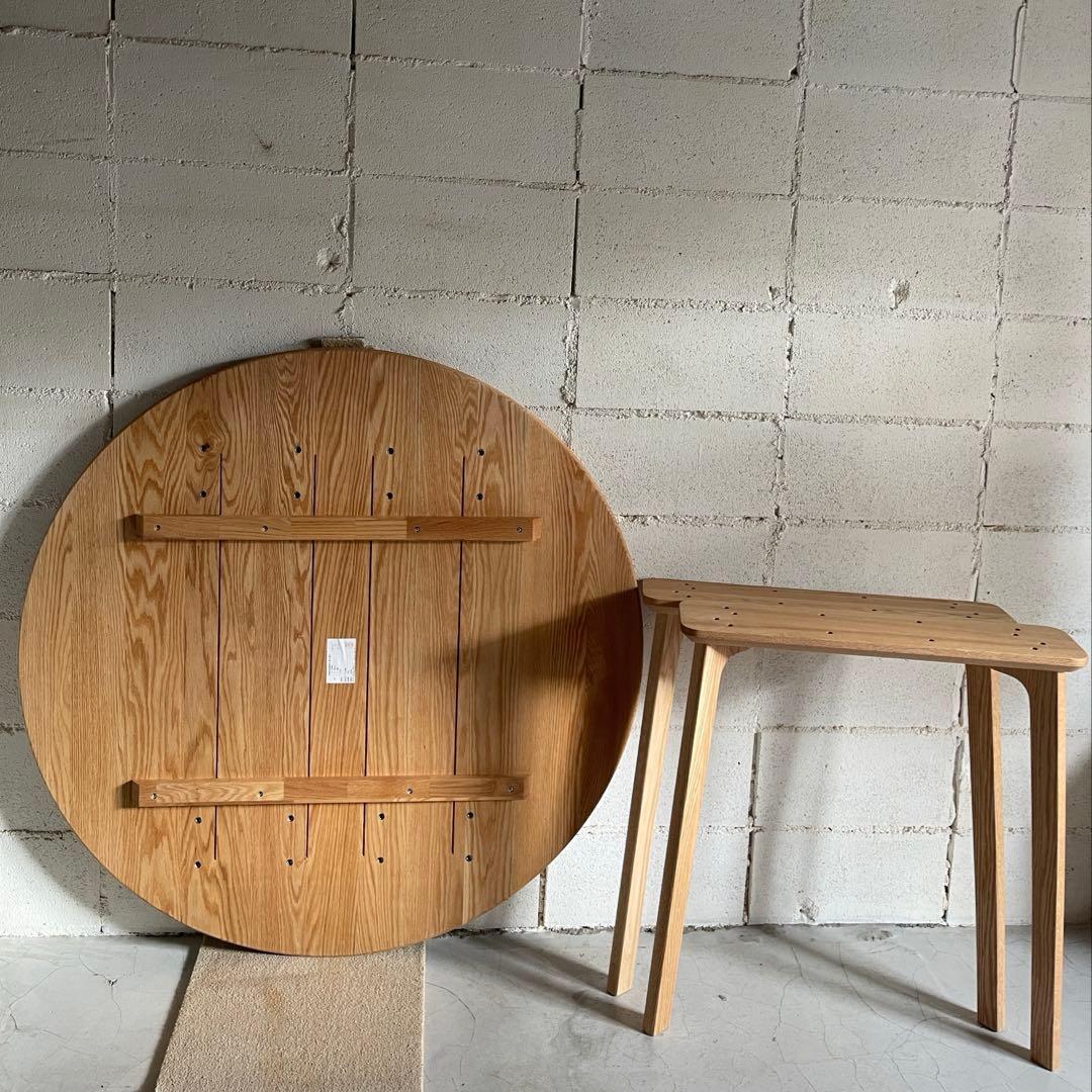 美品　MOMO NATURAL ダイニングテーブル　オーク無垢　ラウンドテーブル