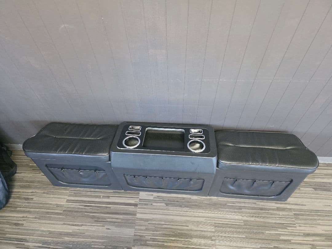 引き取り限定　ハイエース200　セカンドテーブル