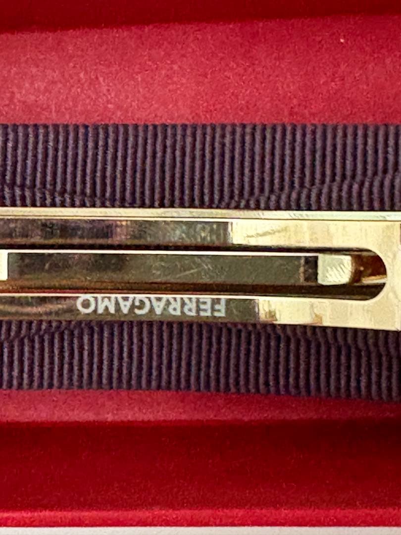 フェラガモ ヘアクリップ