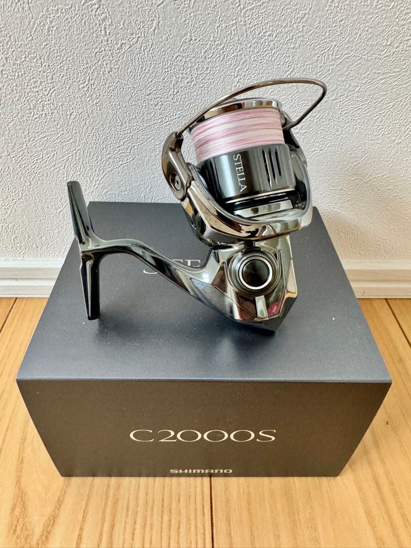 シマノ 22ステラ　スピニングリール C2000S 美品