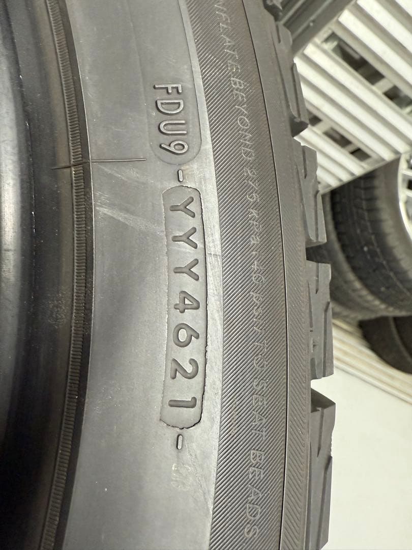 ice GUARD GO75スタッドレスタイヤ 285/45R22