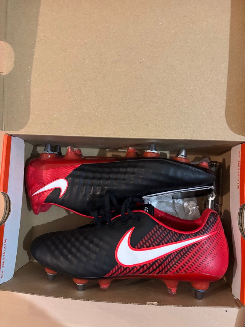 シューズ NIKE MAGISTA OPUS ll SG-PRO AC