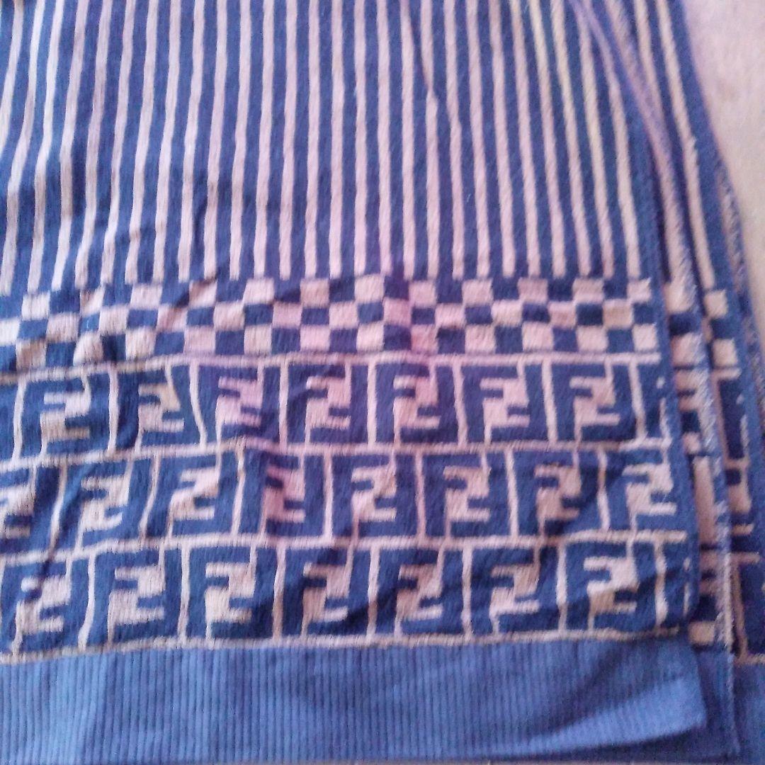 【お値下げ】ＦＥＮＤＩ　フェンディ　タオルケット　ズッカ柄　日本製　メルカリ便