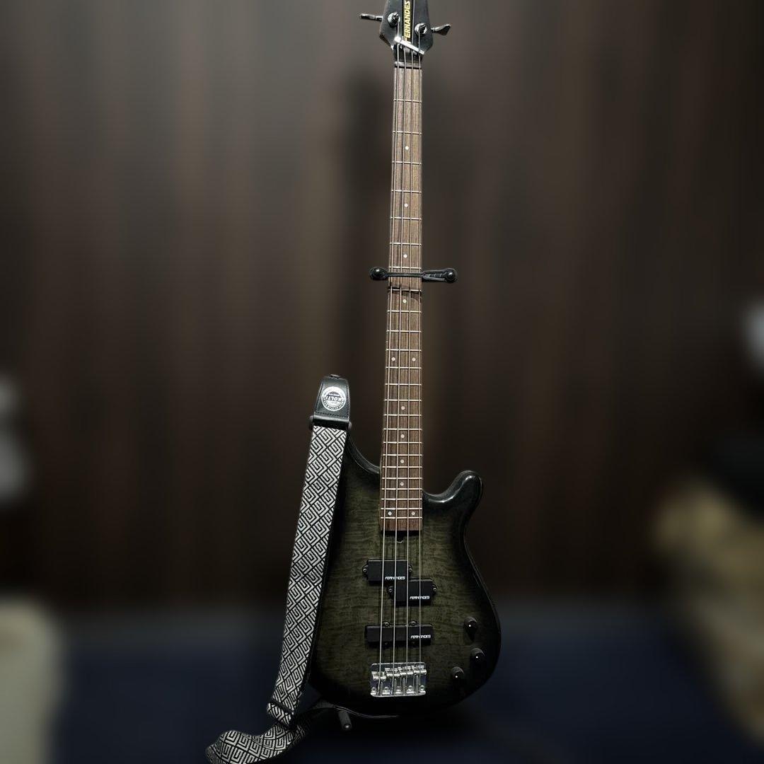 本日値下げ。FERNANDES エレキベース ブラック/グレー