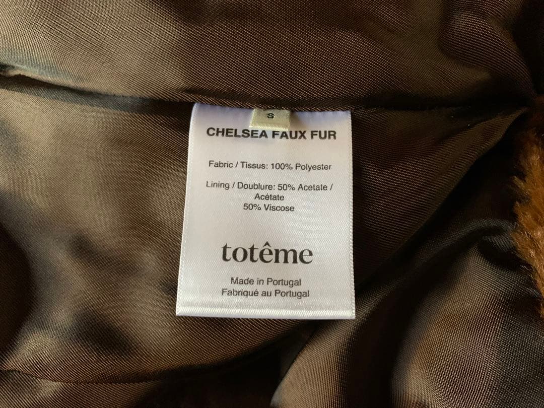 ジャケット・アウター TOTEME Chelsea faux fur coat