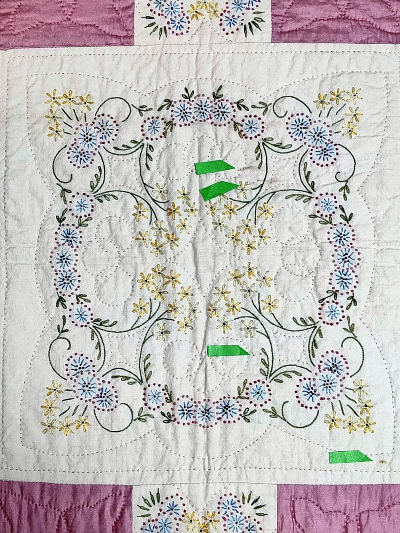 アンティーク キルト C1930 USA 花柄刺繍入り