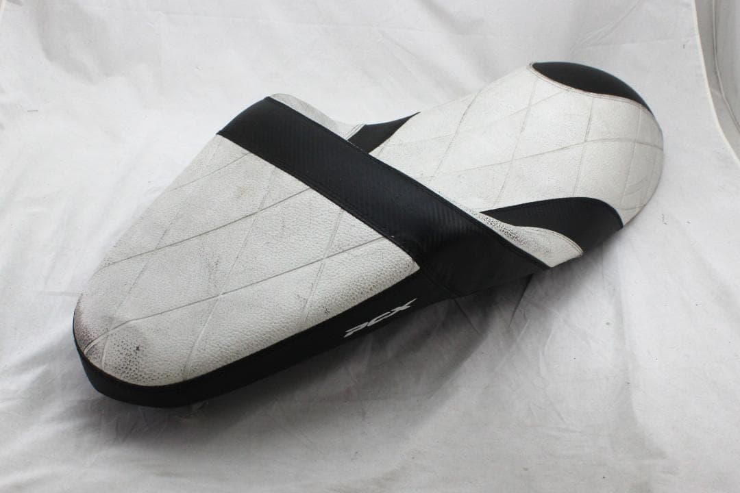 ポ*ン様 訳有 ホンダ PCX カスタムシート