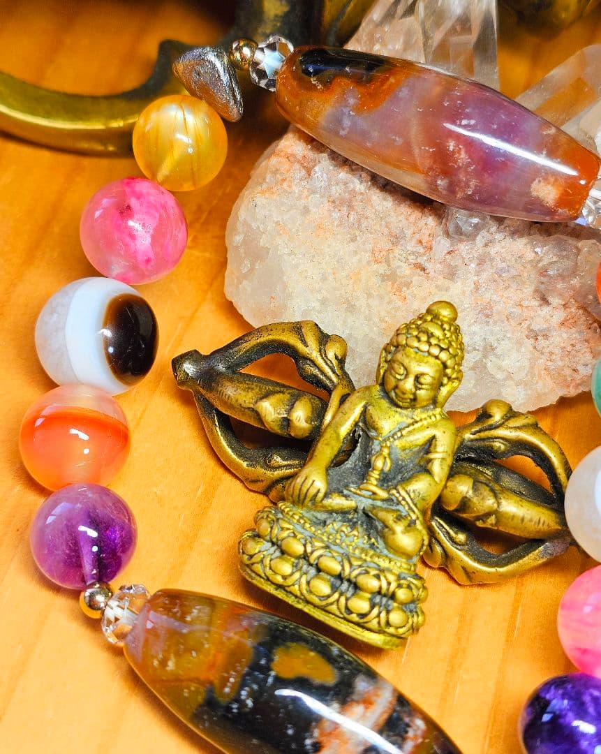 超開運‼️干支(馬)の置物と新春開運ブレスの2点セット