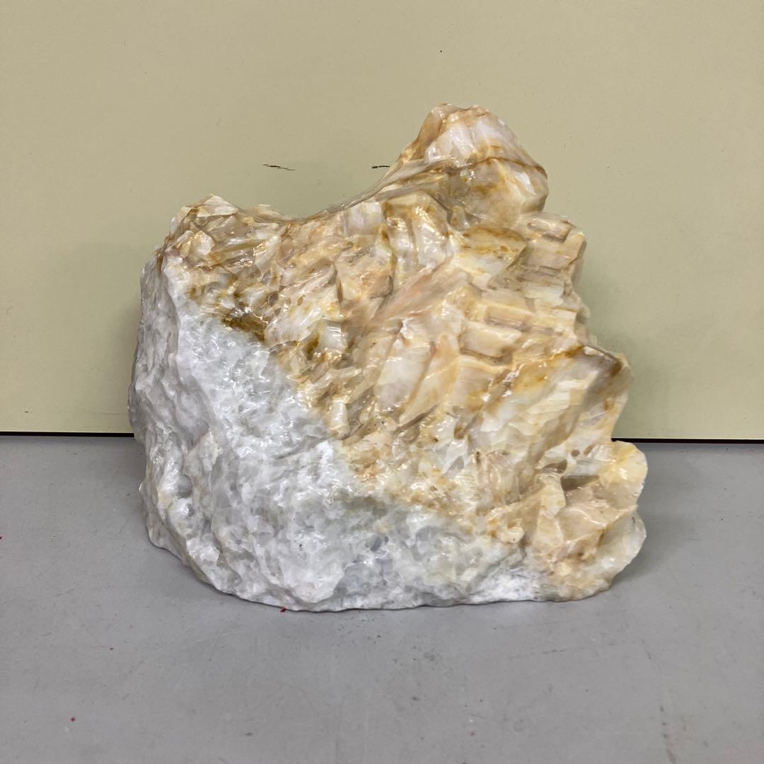 E-4 天然石 原石 クラスター オブジェ 置物 白 黄土色 鉱物標本 オパール