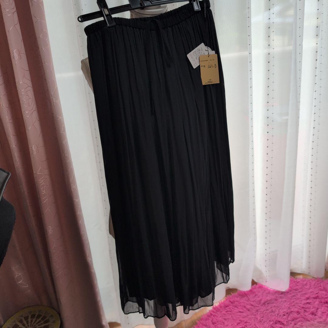 ビアズリーシワシフォンギャザーパンツ・新品未使用、サイズ1ブラック