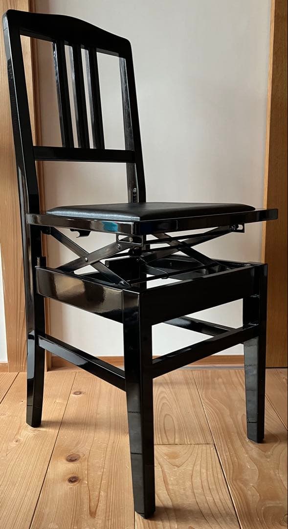 美品・おまかせ配送 Konan 甲南ピアノ椅子 No.5 黒塗黒座面 名陽木工製
