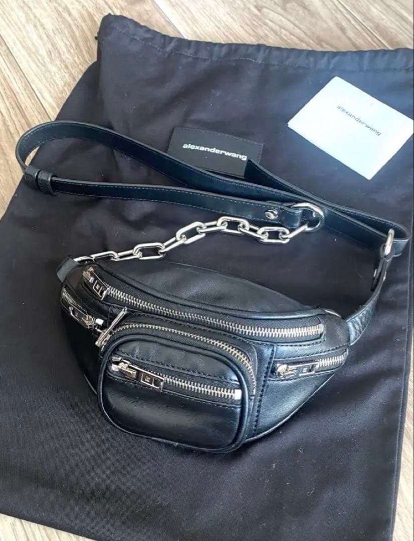 alexander wang ボディーバッグ　黒