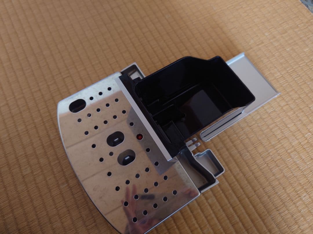 デロンギ マグニフィカS エスプレッソマシン ECAM22110SBH