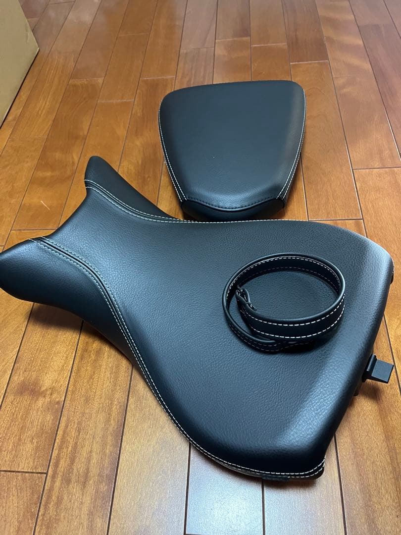  RnineT Pure 純正シート