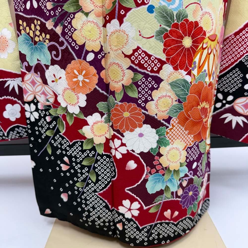 振袖 正絹 赤 黄色 古典花柄　裄68.8㎝ 　成人式 中古 c-80