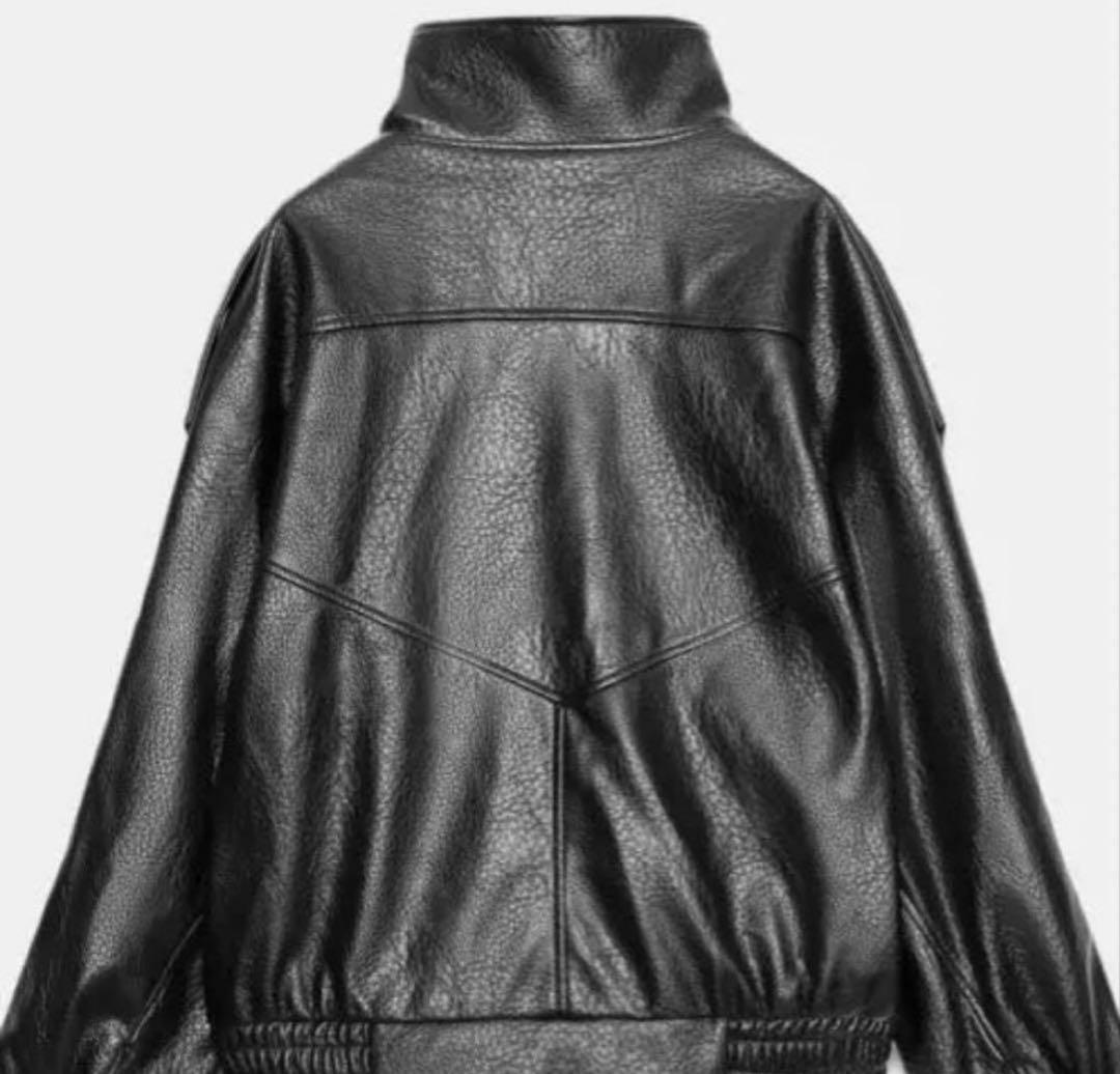 ZARAフェイクレザージャケット ブラック ハイネック