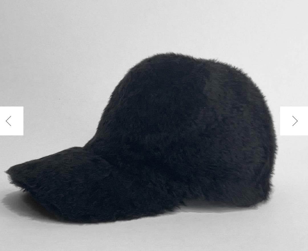 karldonoghue　Feather Shearling Cap黒
