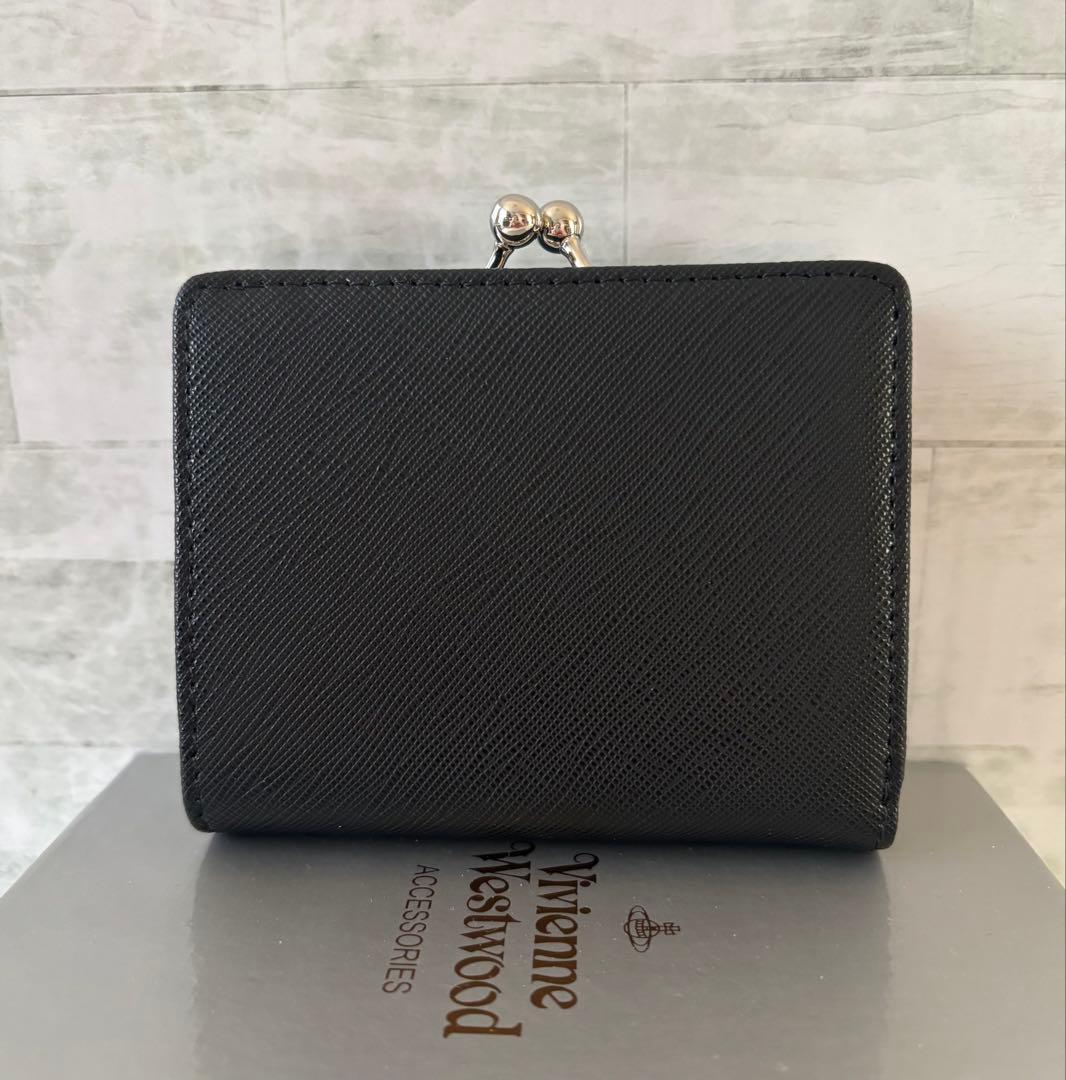 ヴィヴィアンウエストウッド シンプル&上品 二つ折り財布 オーブロゴ