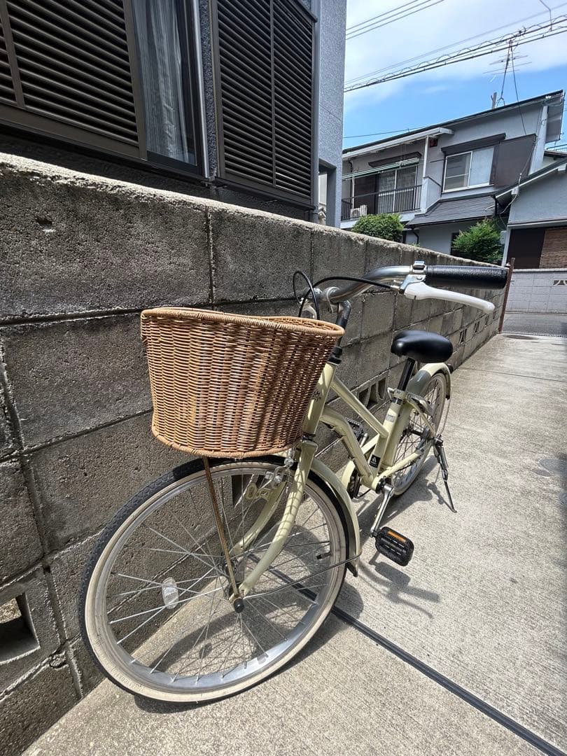 値下げ　引取り限定　アサヒサイクル　女の子　クリーム色 20インチ 前カゴ付き
