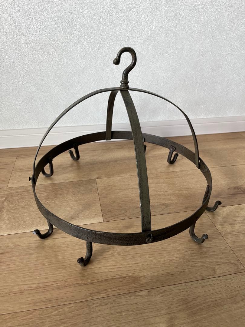 アンティークブロカント　アイアン ハンギングプラント