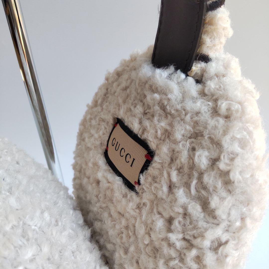 美品 グッチ GGロゴ刺繍 ボア×レザー イヤーマフ 耳当て 希少