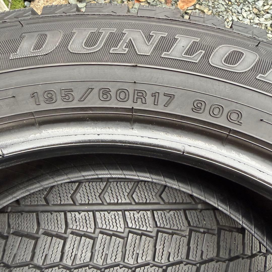 kihiro ①195/60R17ダンロップスタッドレスタイヤ４本