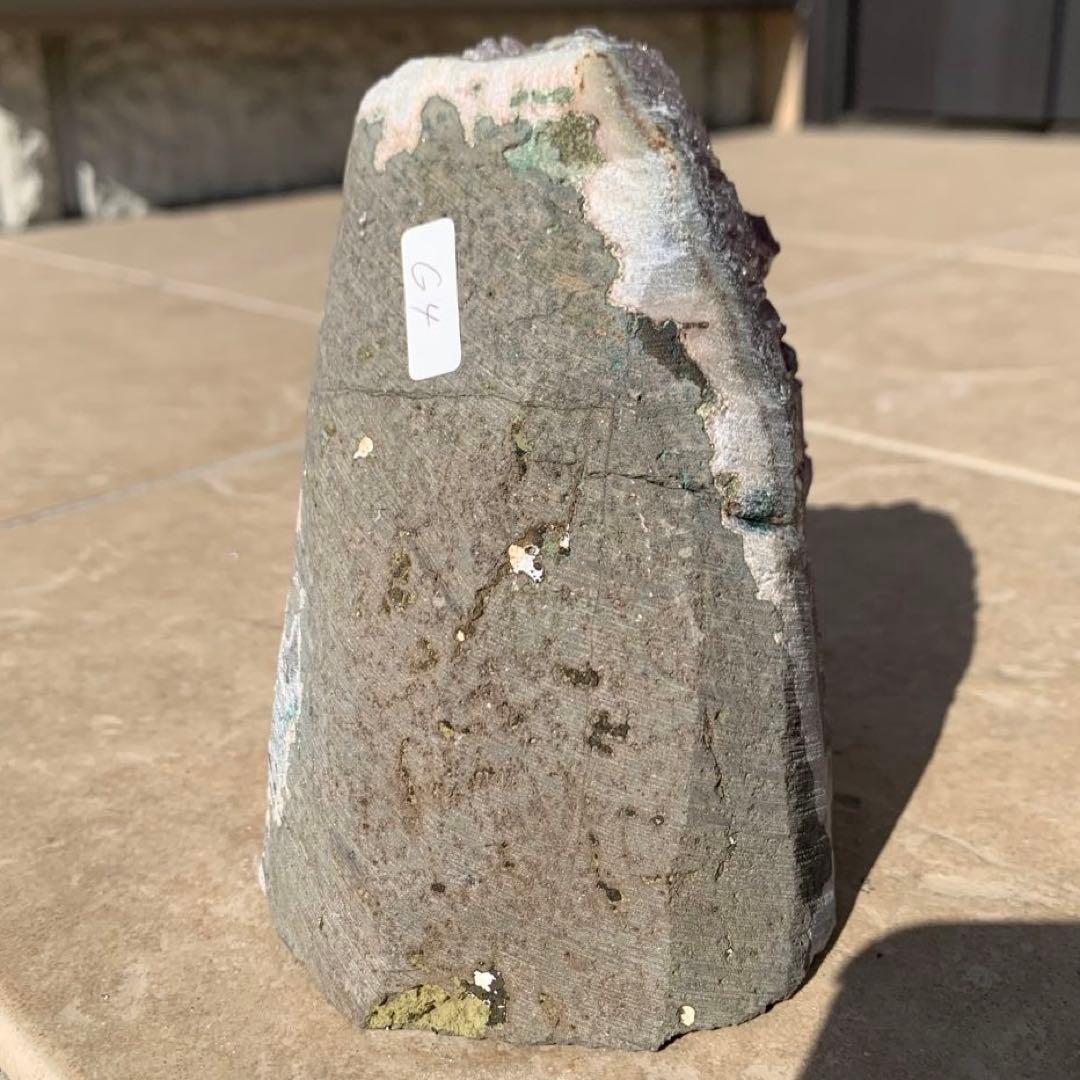 【♒映え映え・色が濃い♒】濃厚紫色 ウルグアイ産 高品質アメジスト 原石 天然石