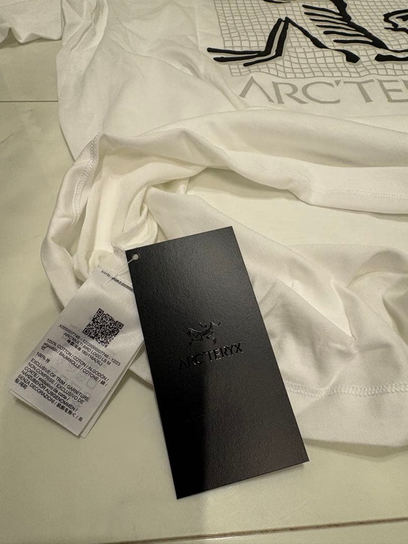 アークテリクス ロンT LLホワイト