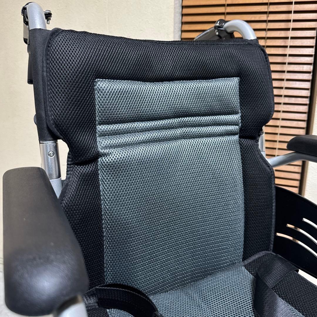 美品 ケアテックジャパン 介助式車椅子 ハピネスライト 介助式 コンパクト