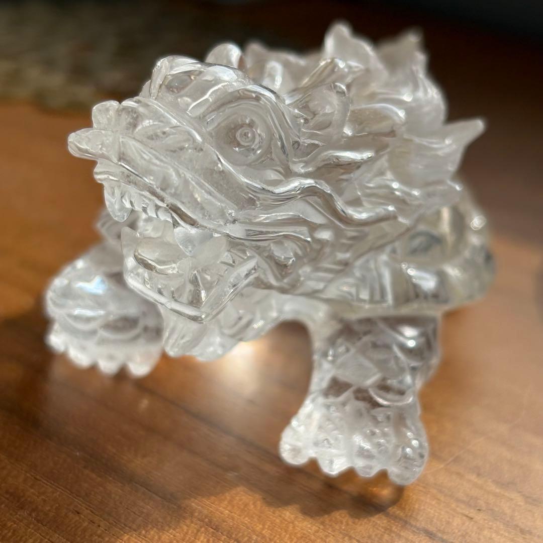 高品質 ブラジル産の天然水晶で彫られた龍亀（ロングイ） 置物197g